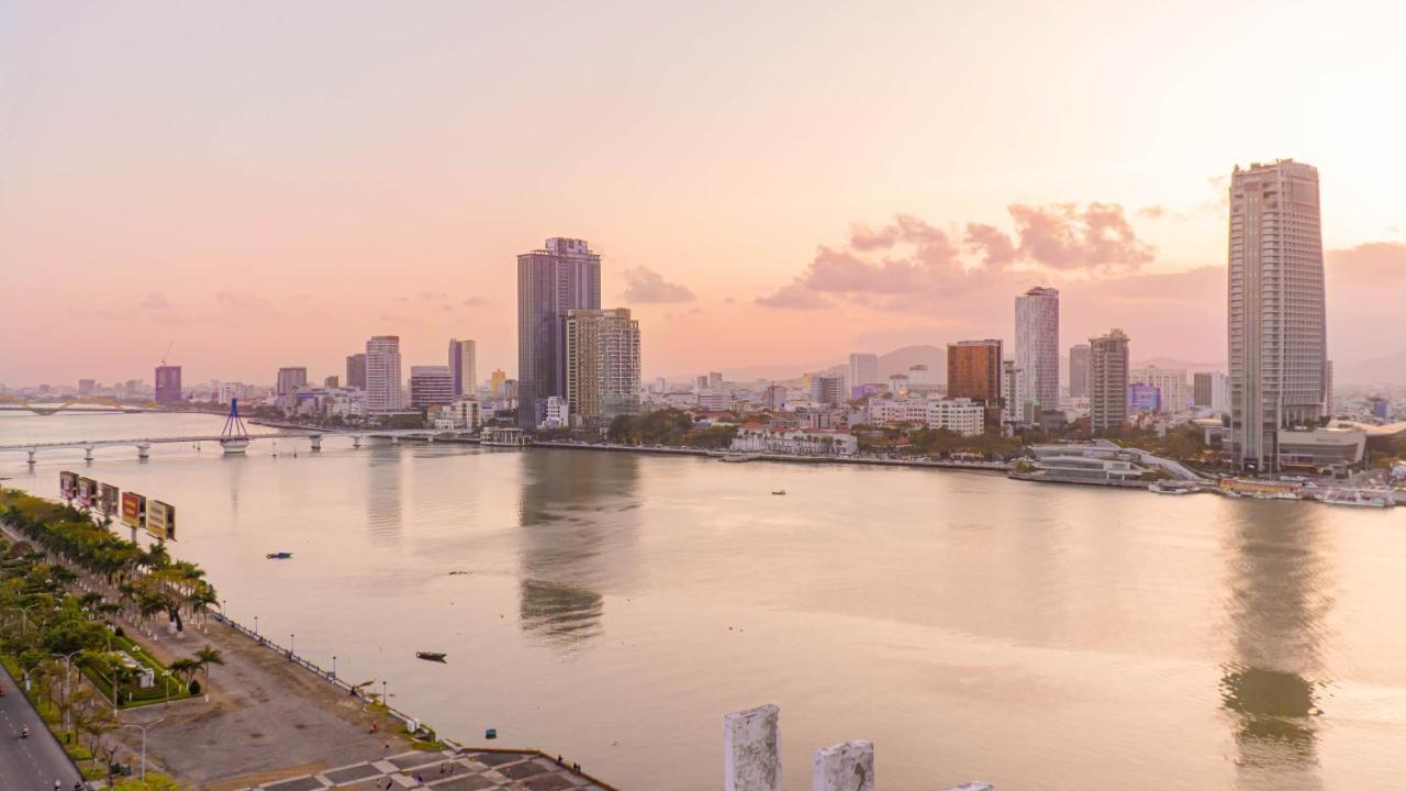 Star City Riverside Hotel By Haviland Da Nang Exterior foto